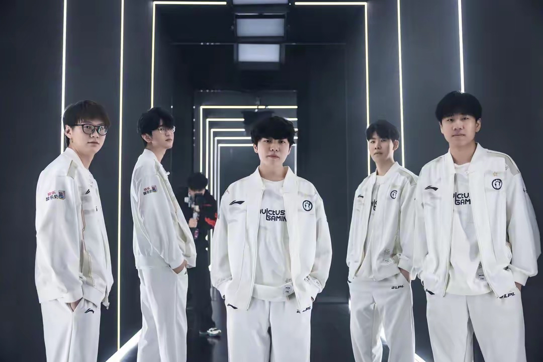 且书面化至 且书面化至